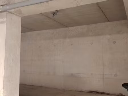 place parking garage sécurisé rezé proche aéroport