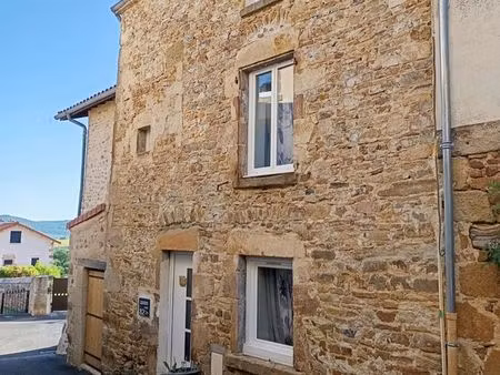 locataire cherche remplaçant - maison de bourg 70m²