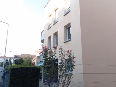 studio 1 pièce 20 m²