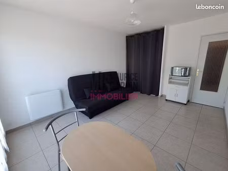 studio 1 pièce 22 m²