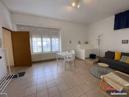 studio 1 pièce 30 m²