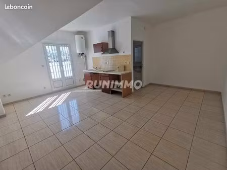 studio 1 pièce 28 m²