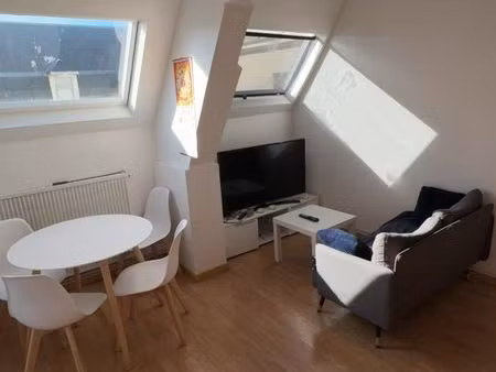 f2  plein centre ville  34m2  lumineux et calme