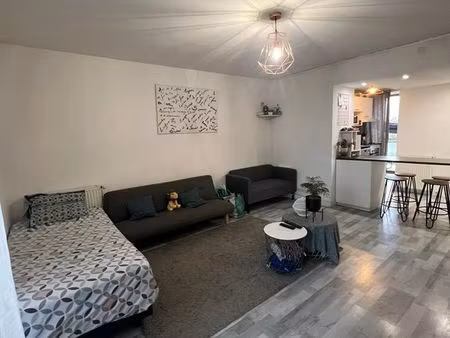 location t4 meublé place de milan