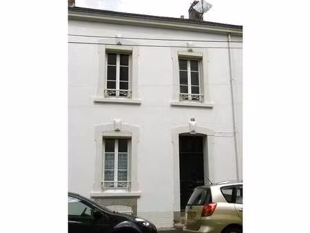 location maison à la roche-sur-yon centre ville (85000) : à louer / 124m² la roche-sur-yon