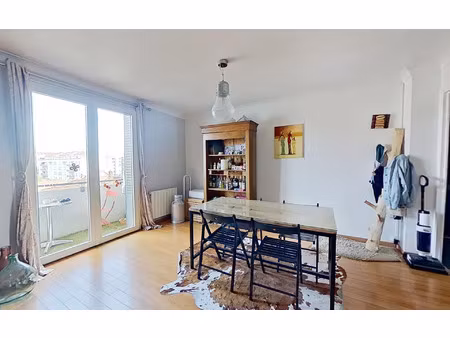 appartement lyon 8 63 m² t-3 à vendre  295 000 €