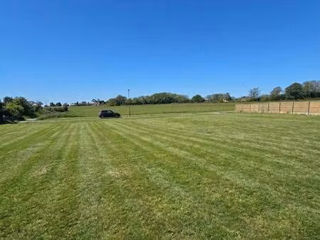 terrain constructible viabilisé à vendre