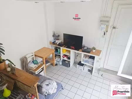 studio en duplex avec chambre en mezzanine  rue piétonne compiègne