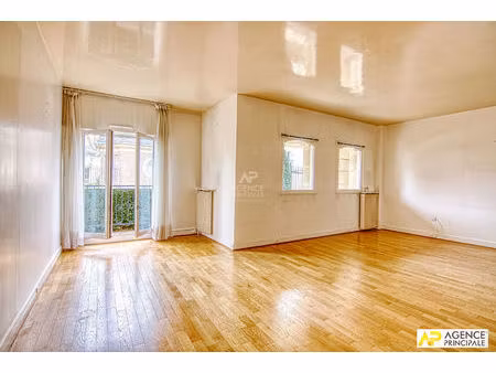 versailles ermitage appartement traversant 5 pèces 127 m² avec terrasse   4 caves et 2 pla