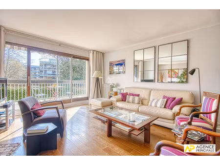 versailles glatigny appartement 5 pièces 110 m² avec chambre attenante de 16m² situé au 1e