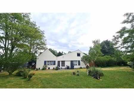 exclusivité : ancien corps de ferme avec fort potentiel + rendement locatif ? proximité ch