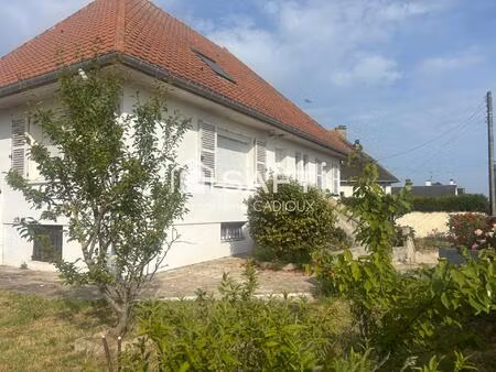 maison proche tous commerces écoles