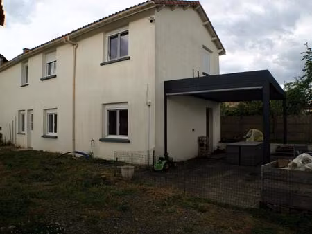 maison 5 chambres  garage et terrain.