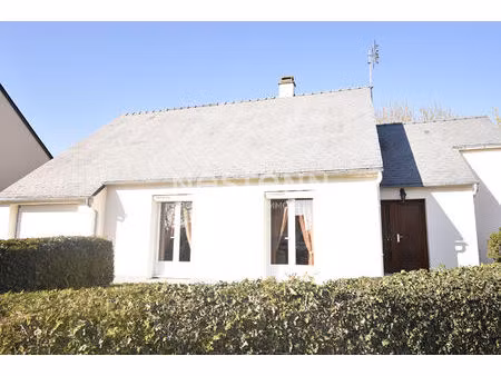 maison saint herblain bourg  de plain pied  2 chambres  garage  jardin.