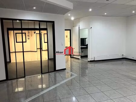 location commerce auxerre 89000 105m²