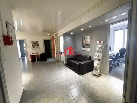 location bureaux 142 m²