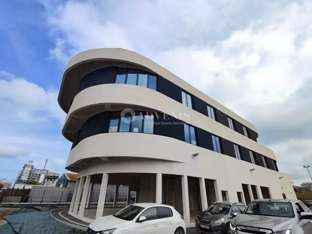 vente bureaux 93 m²