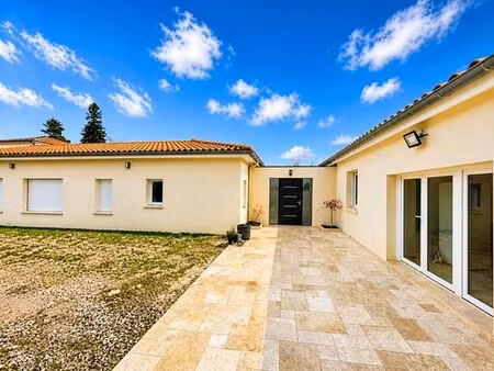 maison de luxe en vente à saint-maurice-de-lignon  france