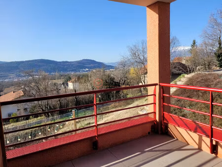 bel appartement t2