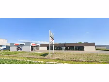 commercieel te huur in veurne