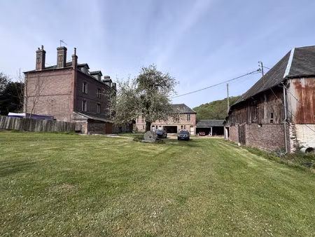 propriété de caractère avec dépendances maison de maître 2