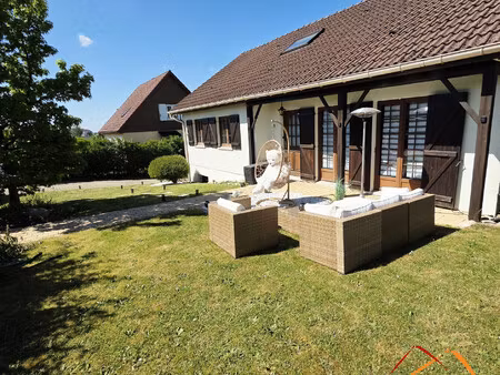 maison individuelle en quartier résidentiel calme