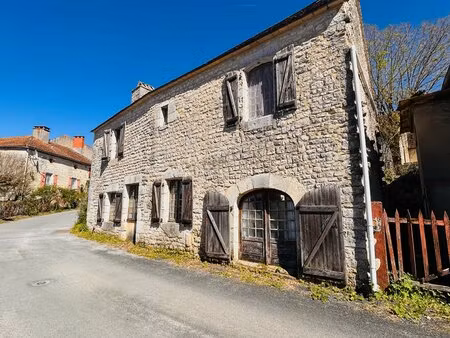 maison de village 3 chambres avec cour intime et terrasse à frayssinet