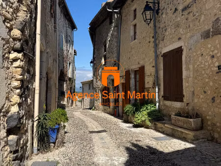 maison de village louée à rochemaure