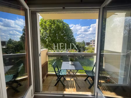appartement rénové croissy sur seine 4 pièce(s) 82 m2 avec balcon et box à 50 mètres de la