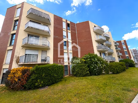 appartement 4 pièce(s)