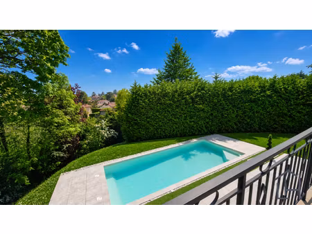 luxueuse propriete contemporaine  300m² + ss sol  recept° avec cuisine equipee de 90m²  5 