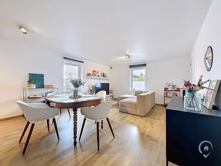 appartement à vendre à rue de liège 30 somme-leuze (vbe21213)