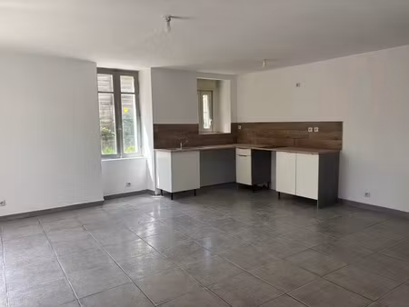 vente maison 4 pièces 90 m² à graulhet (81300)  63 000 €