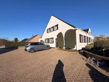 commercieel te huur in oudsbergen