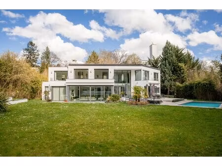 garches / st cloud golf course – a superb architect-designed property with a swimming pool