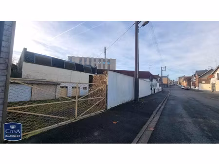 parking à louer - saint-quentin (02) - 115€