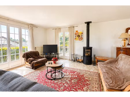 maison 6 pièces - 146 m²