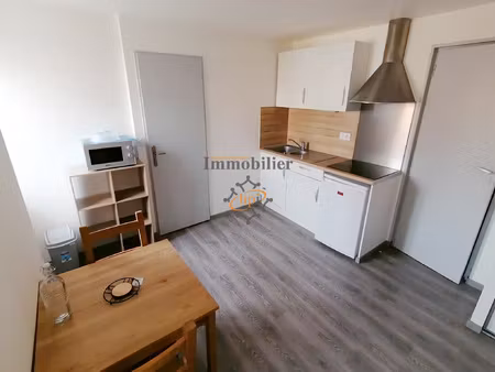 studio meublé avec ascenseur  centre ville  état neuf