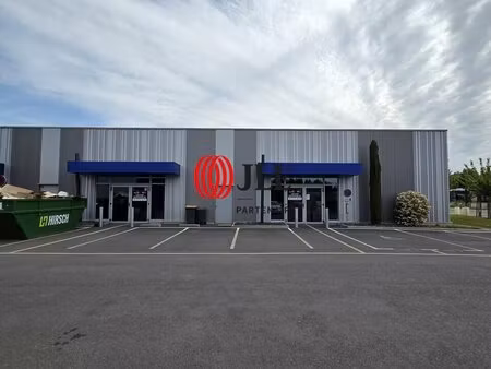 location local commercial 120m² thiers 63300