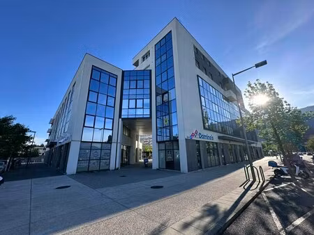 location local professionnel 311m² seyssinet pariset 38170