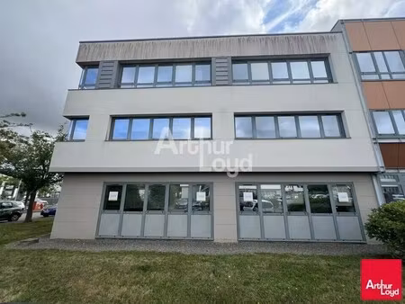 location bureaux 182 m²