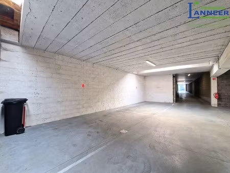 2 autostaanplaatsen op toplocatie in ninove