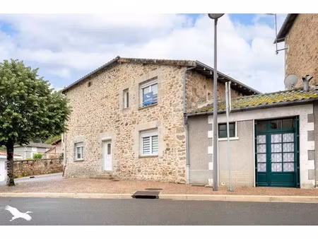 vente maison 4 pièces 139 m² chabanais (16150)