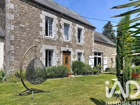maison à la trinité (50800)