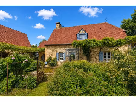 vente propriété 4 pièces 120 m² à lacapelle-marival (46120)  232 000 €