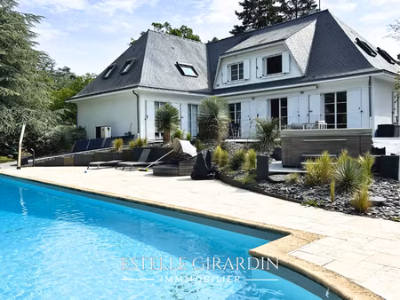 propriété familiale avec piscine au coeur du housseau - carquefou