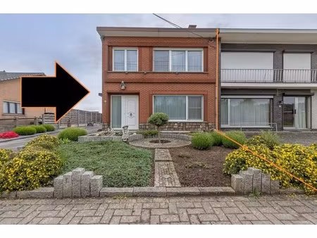 woning met 3 slaapkamers  veranda en ruime tuin