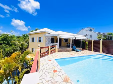villa t5 avec piscine