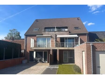 verzorgd 2-slaapkamerappartement te koop inclusief garage en autostaanplaats.