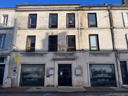ancien immeuble professionnel avec potentiel logements – angou